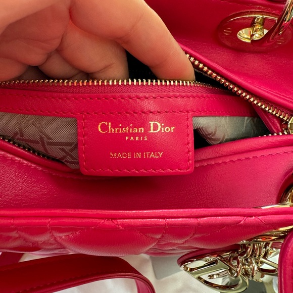 Ladydior medium pink lambskin with gold hardware - Picture 14 of 15
